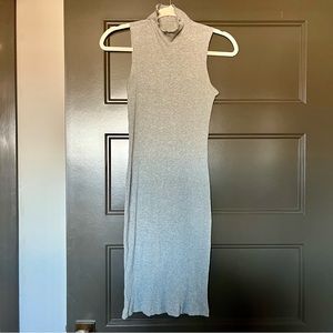 Amour Vert Ines Ribbed dress in grey